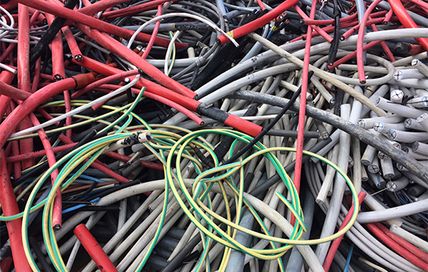 PR Metal Trading køber kabelskrot af installatører og industrien.